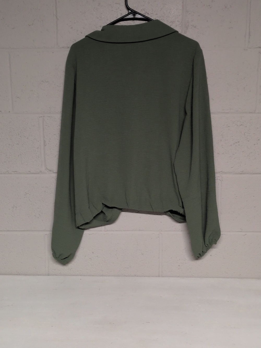 Sofia Jeans Olive Green Flowy Utility Blouse Size XXL (20), NWT - Picture 9 of 9